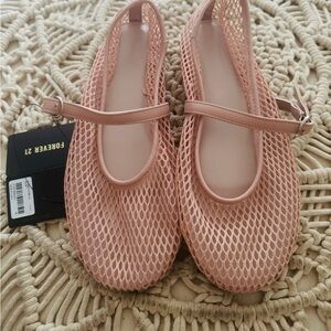 NWT Forever 21 Blush Pink Mesh Mary Jane Flats Women’s Size 8 🤍